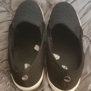 Shoes- black quilted